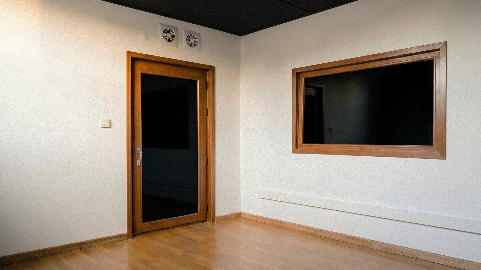 Studio B 02